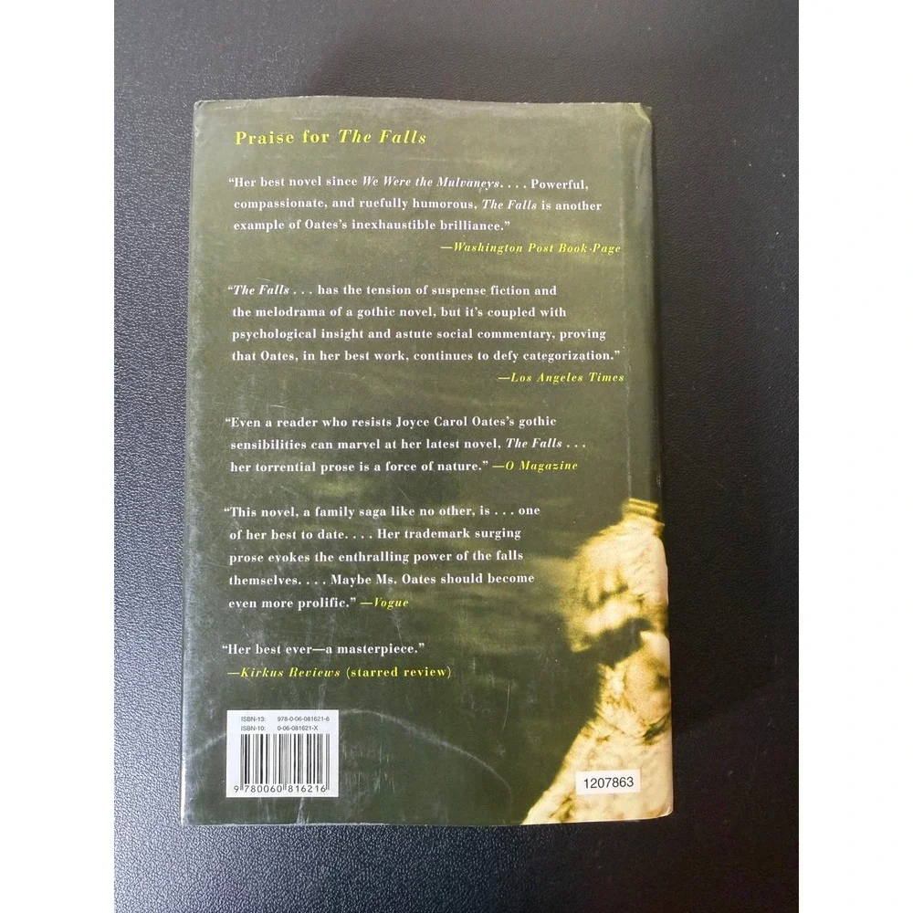 Missing Mom Joyce Carol Oates Hardcover Novel 2005 First Edition 9780060816216‎
